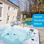 Maison De Maitre & Vila