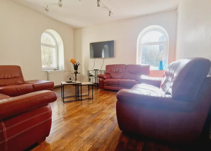 Maison De Maitre & *